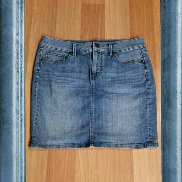 Ann Taylor Dresses & Skirts - AT LOFT Denim Mini Skirt